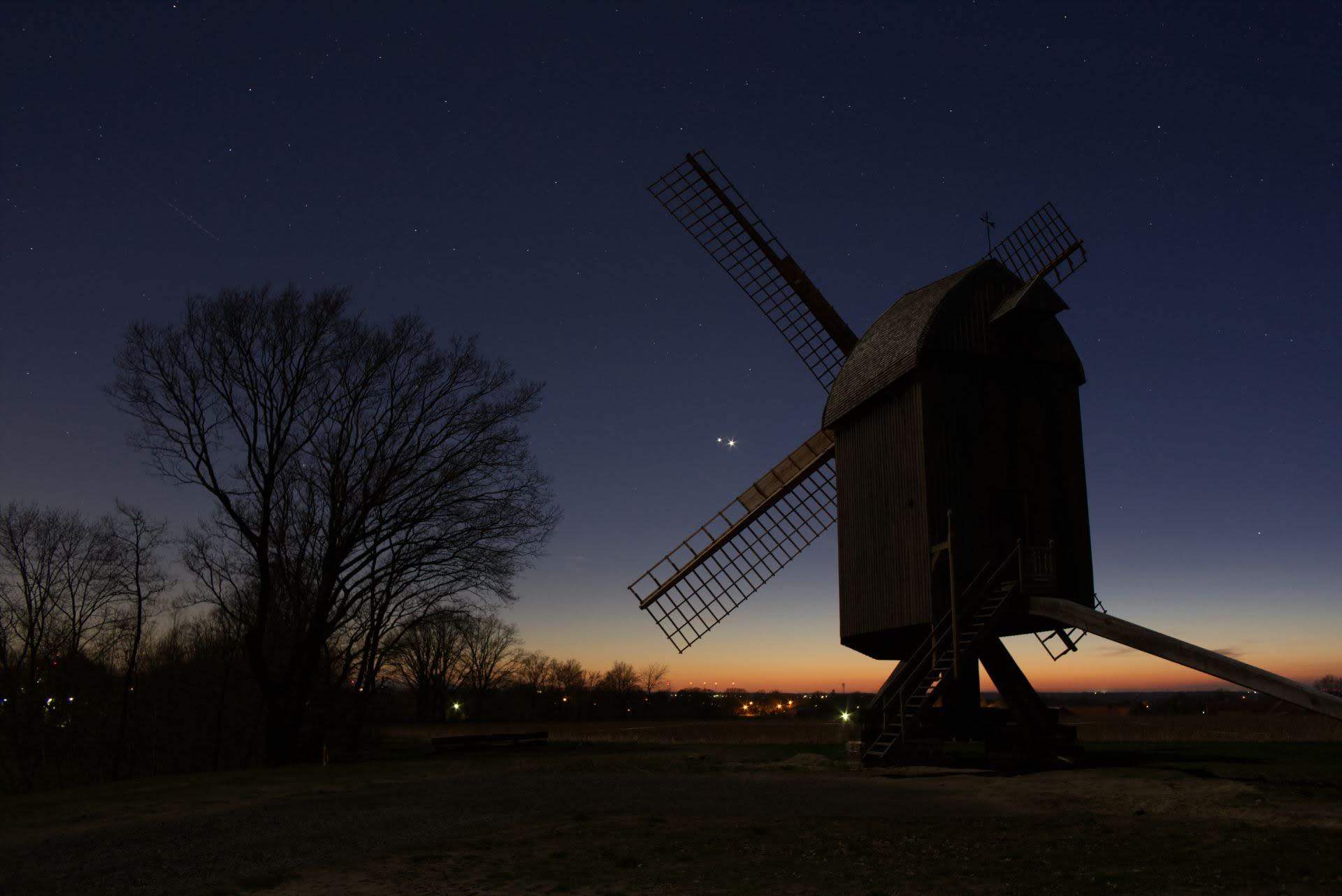 Venus, Jupiter und die Bockwindmühle